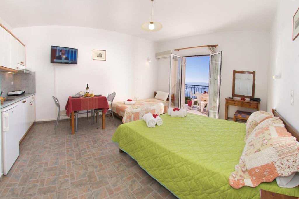Summer Dream room 6